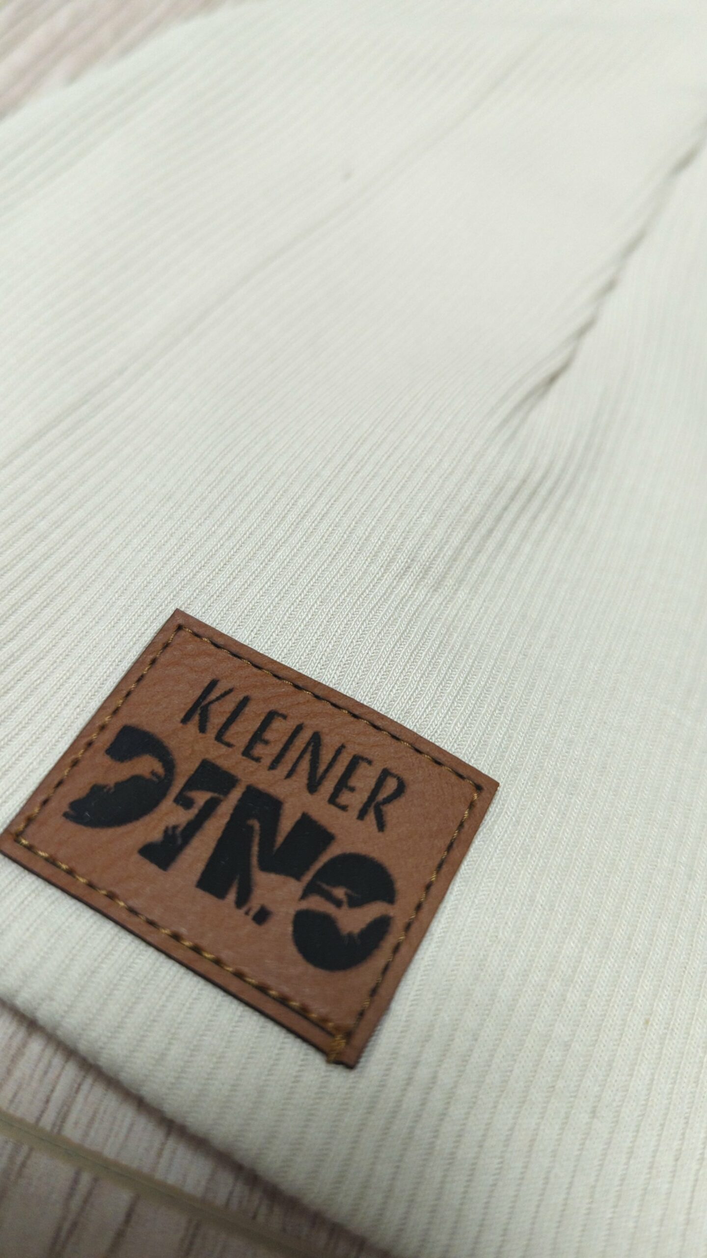 Ripp-Beanie 6-9 Monate (beige) – Bild 2