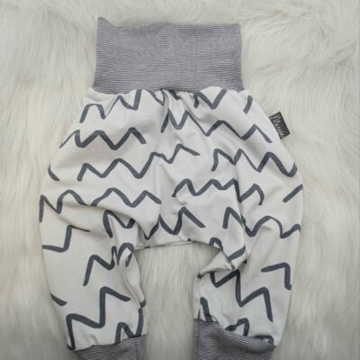 Mitwachshose Zacken Gr. 62/68