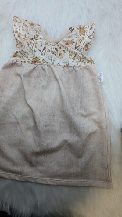 Kleid Gr. 98