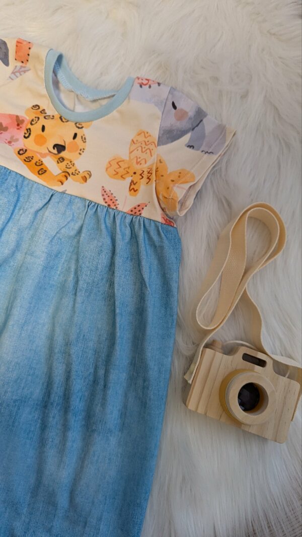 Kleid Gr. 104 – Bild 2