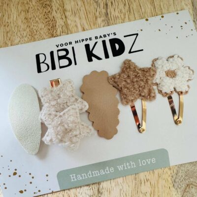 Set Haarspangen Blumen und Sterne