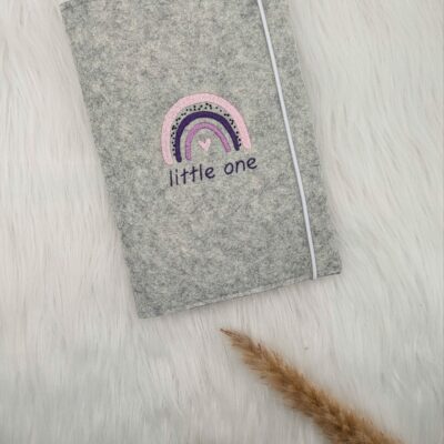 U-Heft Hülle Filz Regenbogen "little one"