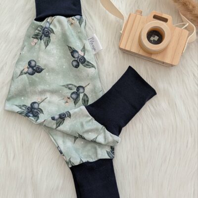 Mitwachshose Blaubeere Gr. 62/68