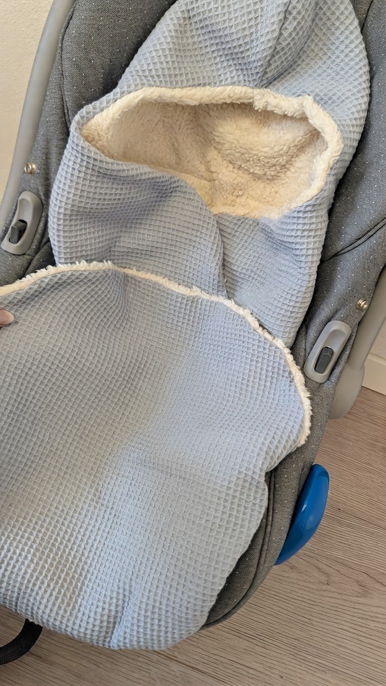 Bio Einschlagdecke für Auto-Babyschale konfigurierbar – Bild 4